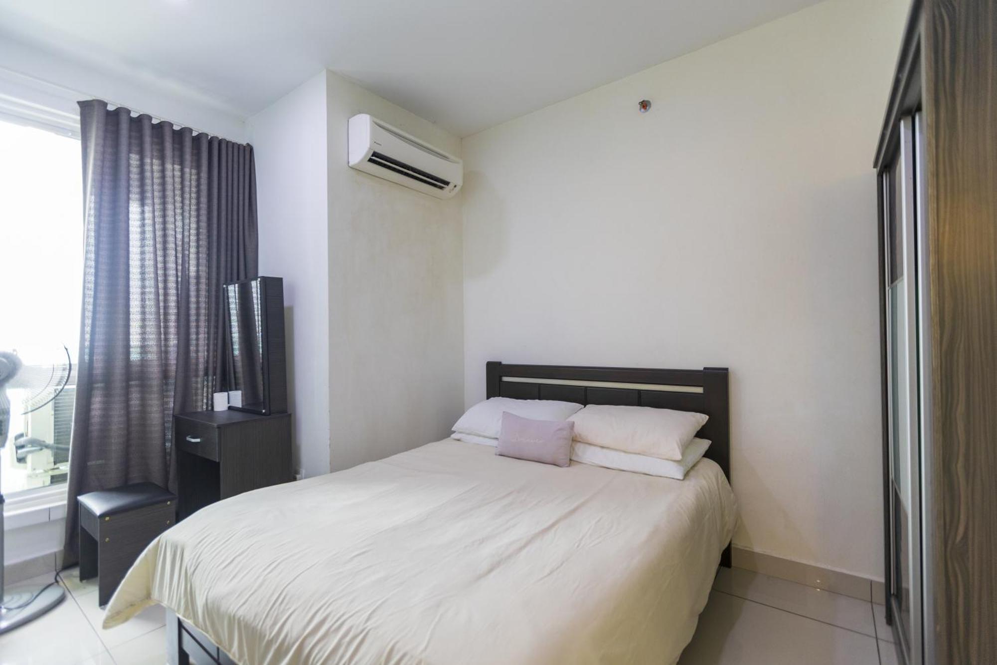 Sky Suites Джордж Таун Екстериор снимка