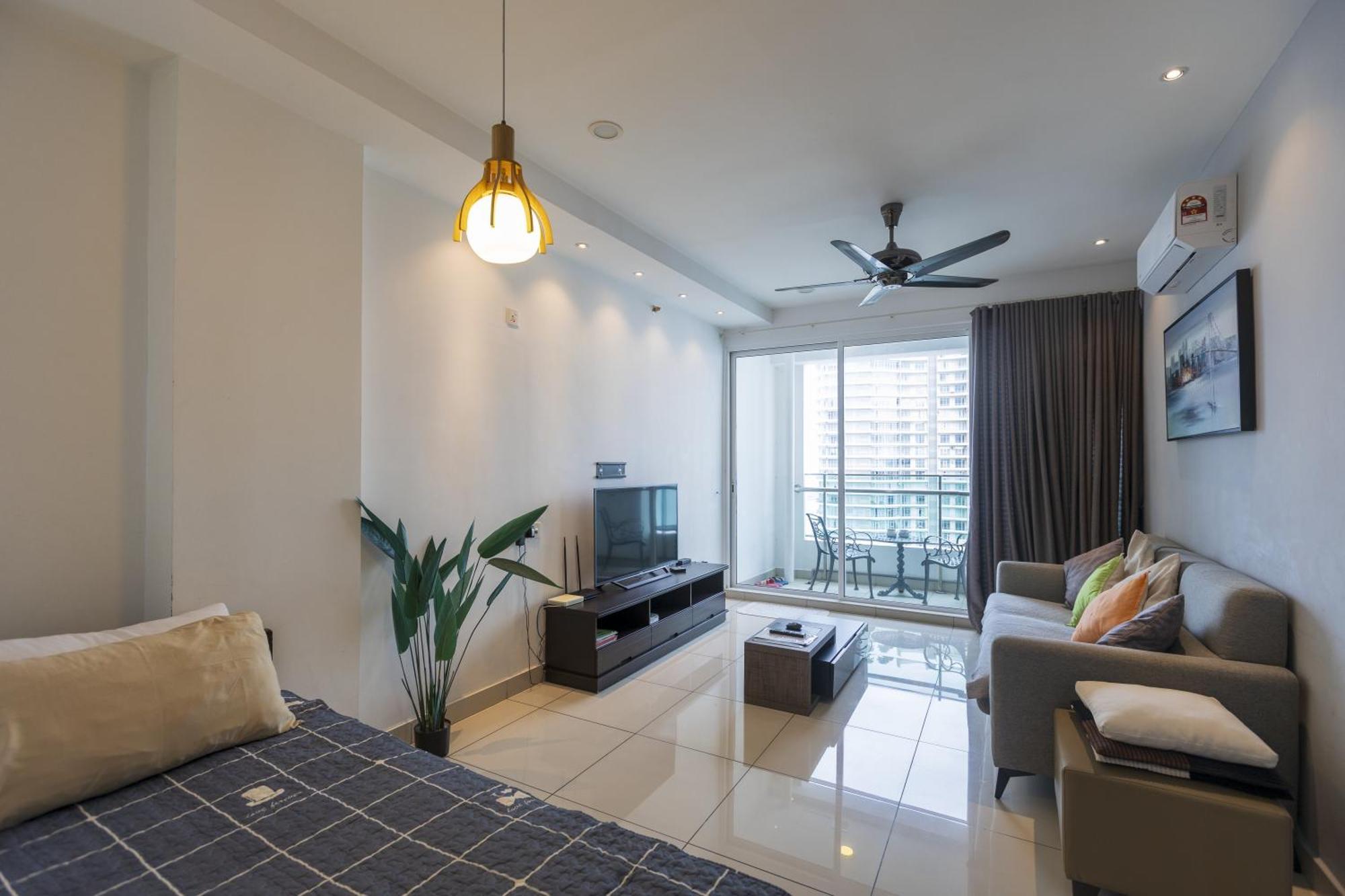 Sky Suites Джордж Таун Екстериор снимка